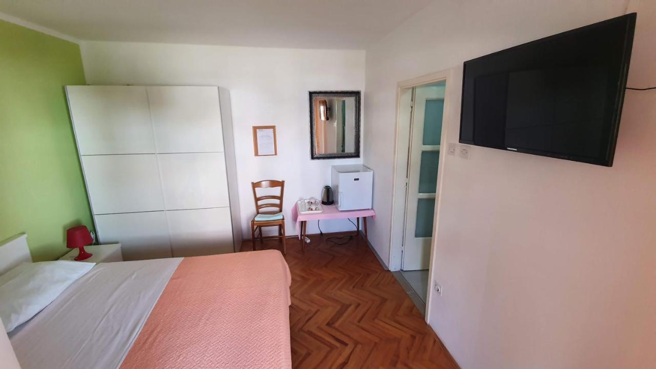באסקה Double Rooms With Terrace Tomica מראה חיצוני תמונה