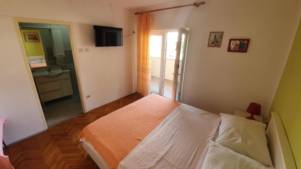 באסקה Double Rooms With Terrace Tomica מראה חיצוני תמונה