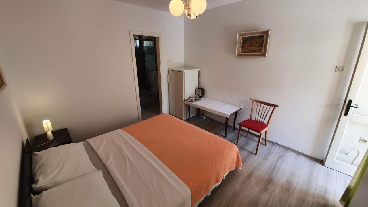 באסקה Double Rooms With Terrace Tomica מראה חיצוני תמונה