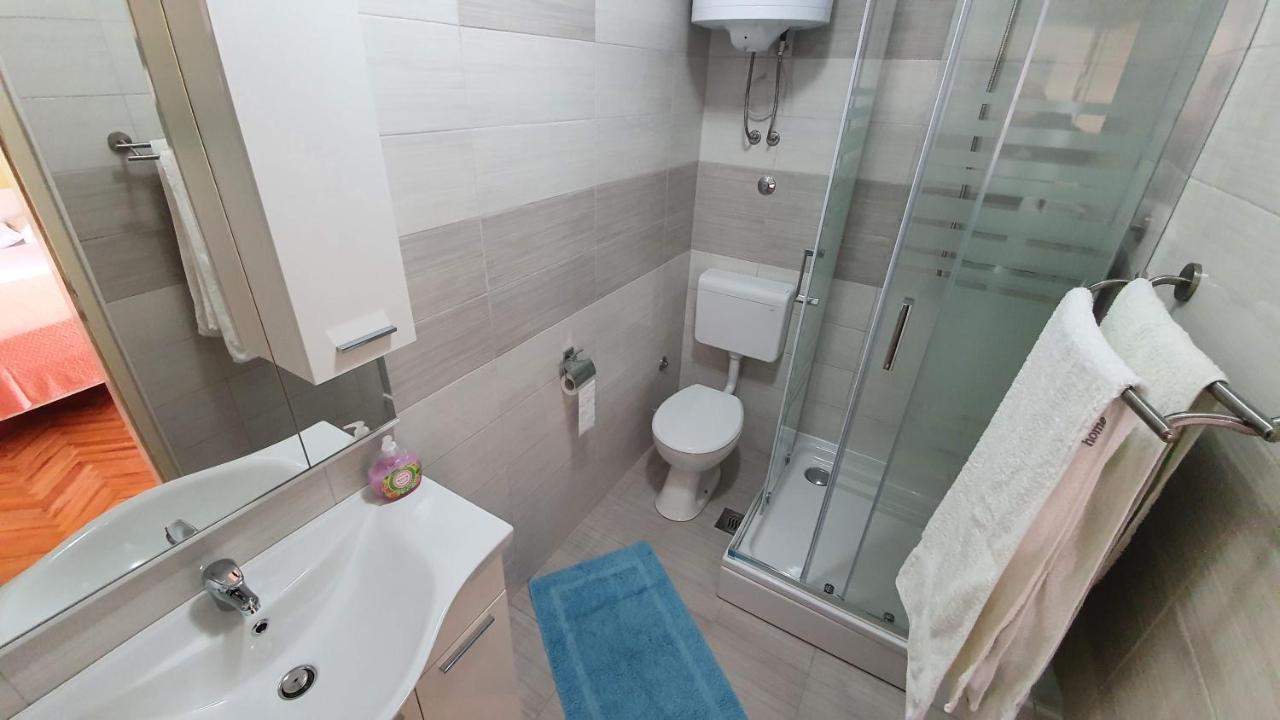 באסקה Double Rooms With Terrace Tomica מראה חיצוני תמונה