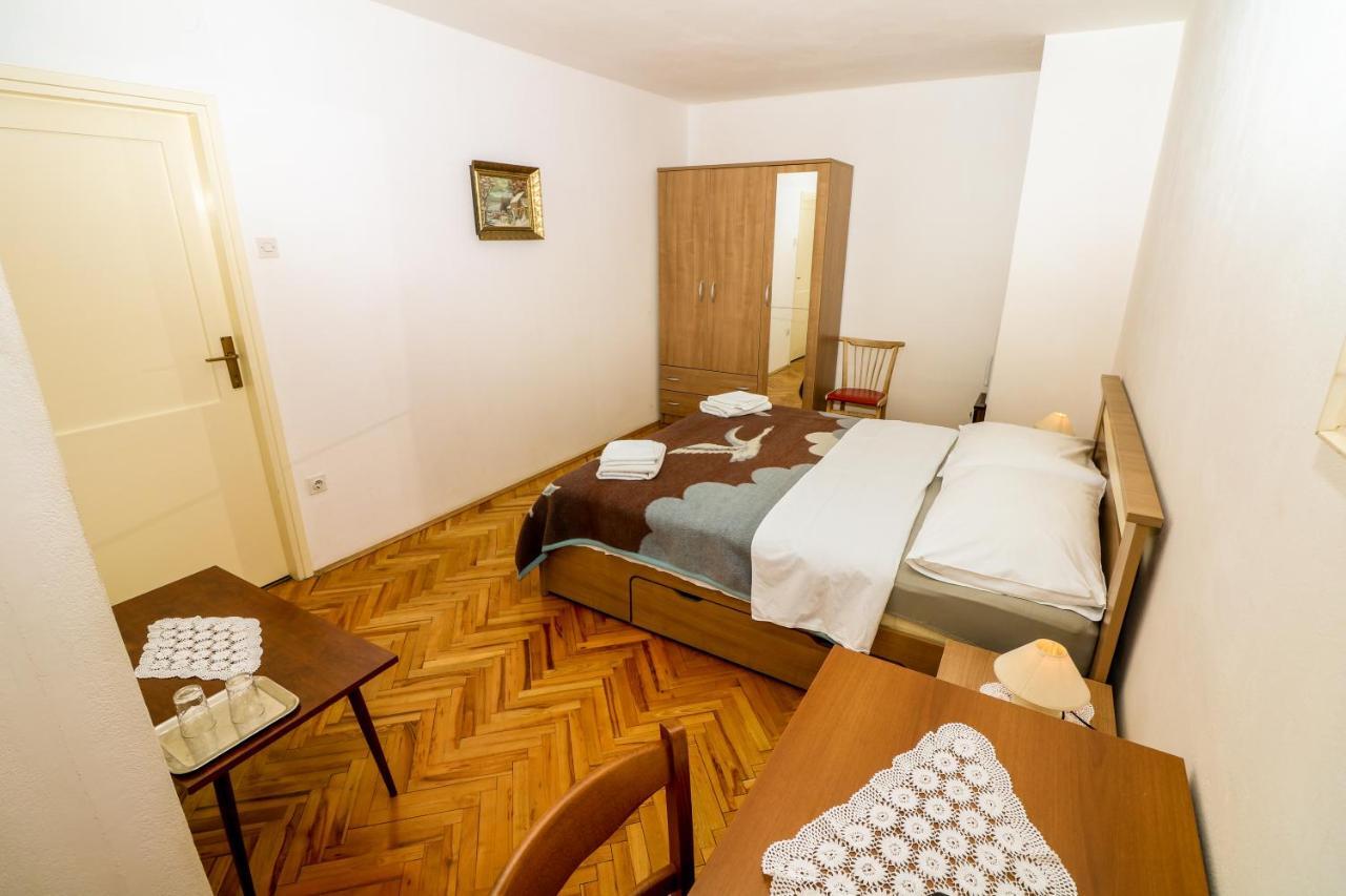 באסקה Double Rooms With Terrace Tomica מראה חיצוני תמונה