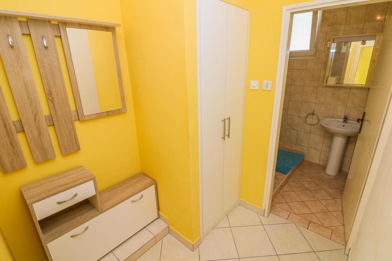 באסקה Double Rooms With Terrace Tomica מראה חיצוני תמונה