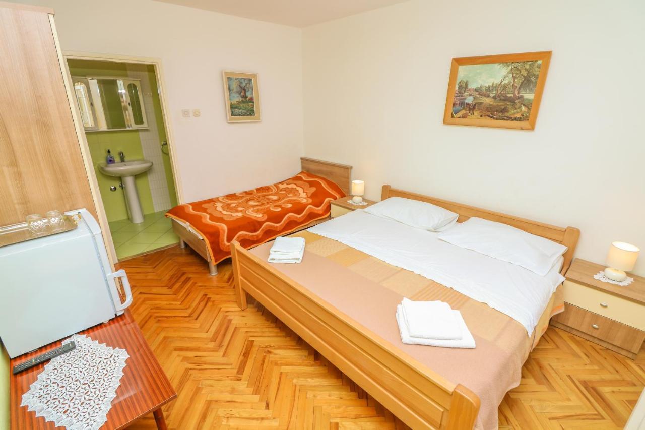 באסקה Double Rooms With Terrace Tomica מראה חיצוני תמונה